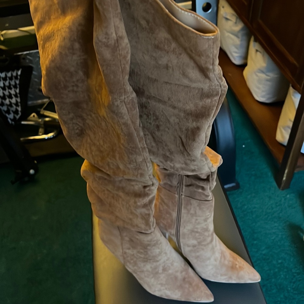 NEW Camel color suede boots